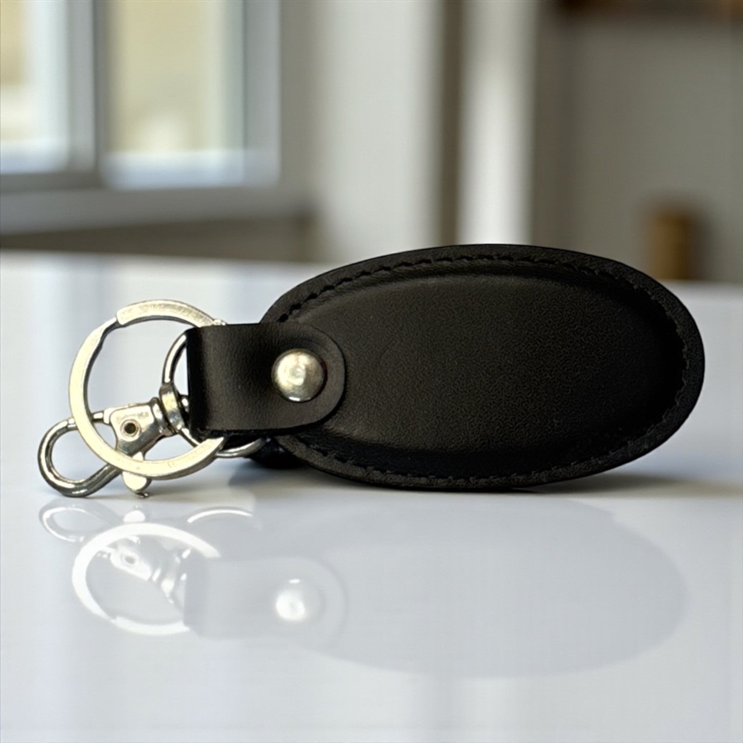 Shadow Arc – Black Keychain